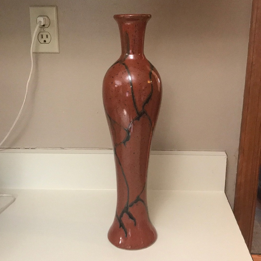 Decorative vase centerpiece